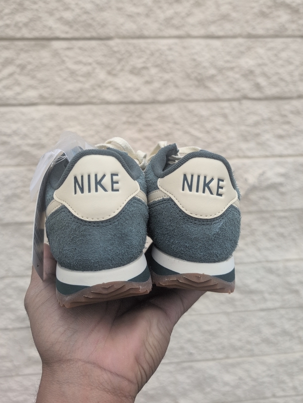 Women's Nike Cortez VNTG Vintage Suede Green/Muslim Size 6 NWOB - Picture 3 of 5